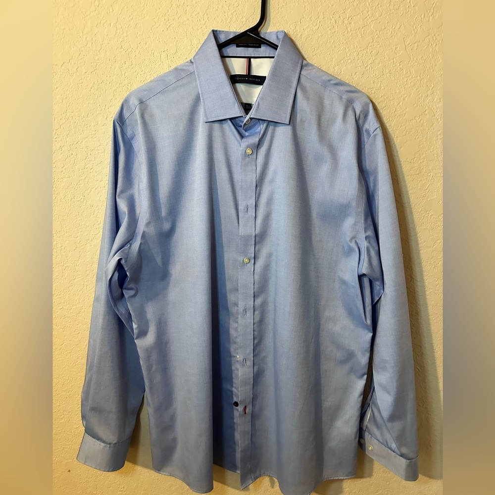 Tommy Hilfiger Men's Blue Dress Shirt